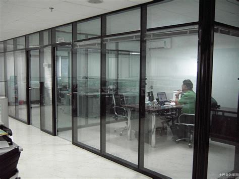 办公室隔断的设计有多少种风格？
