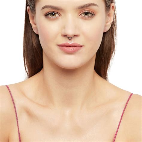 Indie Collectibles Adjustable Nose Clip – VOYLLA