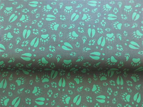 Stoff Tierspuren grün / 16,00 EUR/m - 100 % Baumwolle | Patchwork