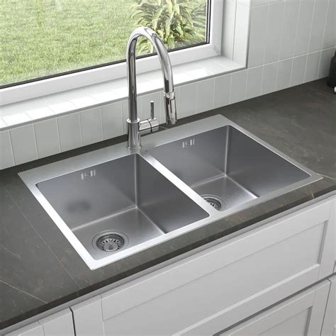 Stainless Steel Undermount Kitchen Sink