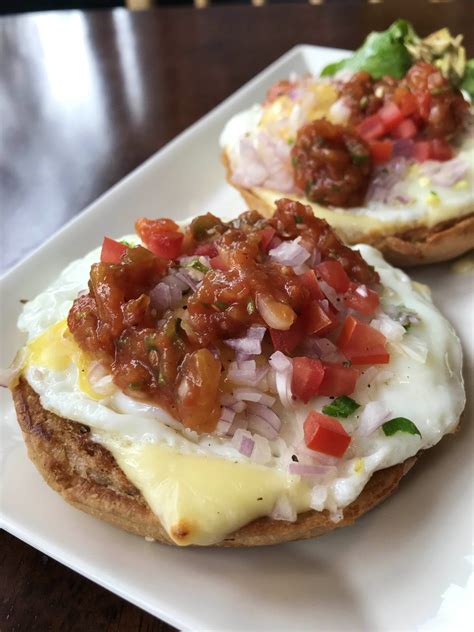 The Perfect Breakfast - Egg Kejriwali & Hot Chocolate | LBB