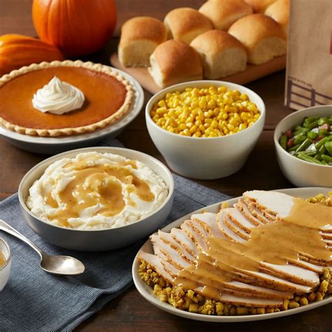 You Can Get a Fully Cooked Thanksgiving Dinner Delivered for $10 Per Person