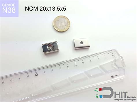 NCM 20x13.5x5 / N38 - rail magnet trough