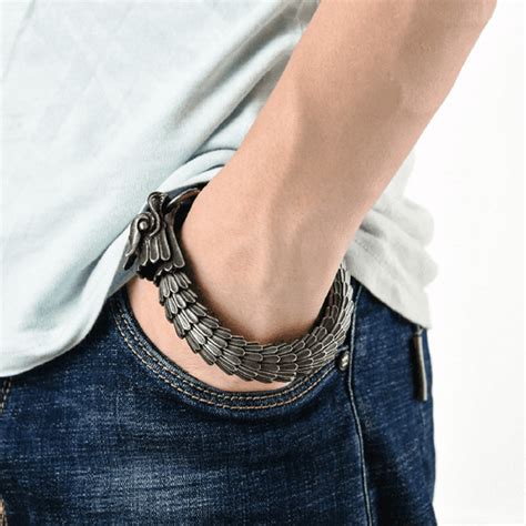 Luxury Collection: Exquisite Fashion and Accessories – THE MEN THING