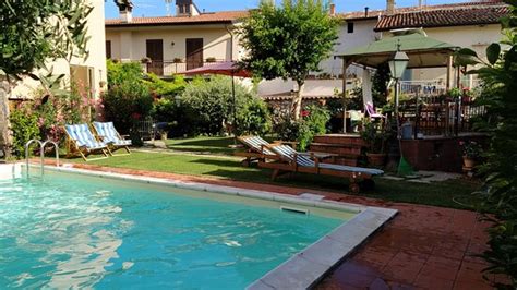 B&B ALLA SANTELLA (Calvagese della Riviera) - B&B Reviews & Photos ...