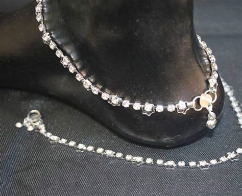 Know You Can Pick The Right Anklet To Complete Your Bridal Look In ...