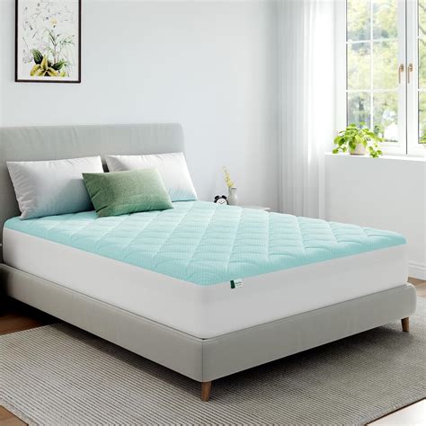 Amazon.com: Novilla Cooling Mattress Topper King Size,Mattress Pad with ...