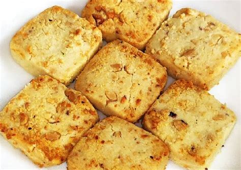 Bakery Style Crispy Cashewnut Cookies Recipe by Shaheen Syed - Cookpad