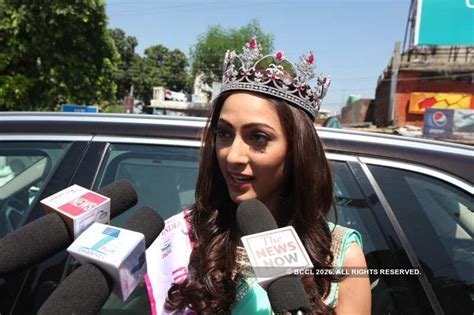 #Throwback: Miss India United Continents 2017: Sana Dua's grand Homecoming