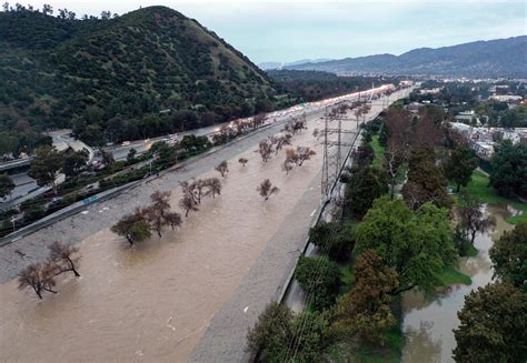 California storm updates: State of emergency in effect as flooding ...