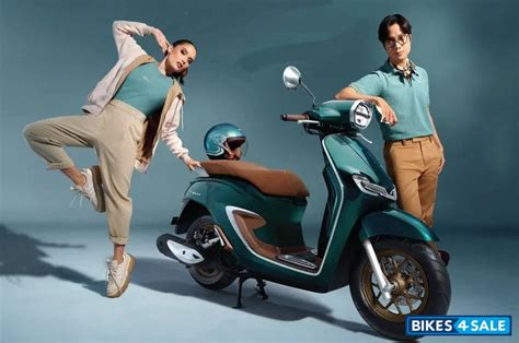 Honda's New Scooter, the Stylo 160: A Classic Look with a Modern Engine ...
