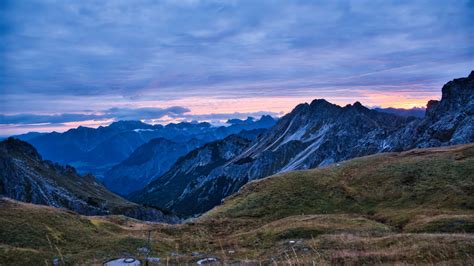 Download wallpaper 2560x1440 hills, mountains, clouds, sky, sunset ...