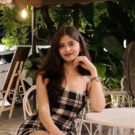 Lavanya - Microsoft Excel teacher - ₹2793/h