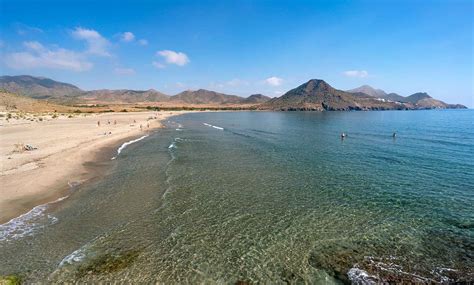 https://www.espanaguide.com/images/cabo-de-gata/san-jose/playa-de-los-genoveses.jpg
