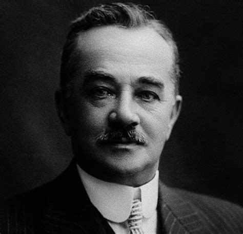 Milton Hershey Of Hersheys Kisses Built An Entire Town Despite Two ...