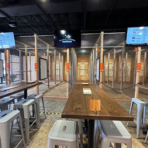 BLADE & TIMBER AXE THROWING - AUSTIN: Tutto quello che c'è da sapere