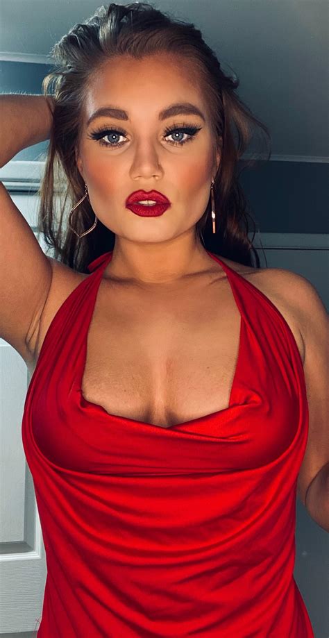 $9 OF XMAS special. Full nudes. Pics. Videos. Solo play. Link below | Scrolller