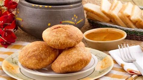 Falahari Kachori: श्रावण सोमवारी बनवा उपवासाची कचोरी, खूप सोपी आहे रेसिपी