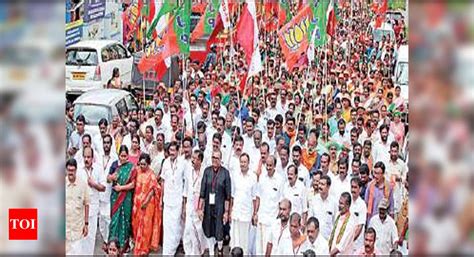 Sabarimala protest deepens as Hindu outfits hit the streets ...