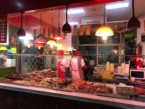 【携程攻略】台北老天禄卤味购物,卤味很多，不仅仅鸭翅膀鸭脖子之类的，还有很多菜也做成卤味，逛街的…