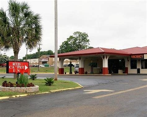 RED CARPET INN - NATCHEZ - Motel Reviews, Photos, Rate Comparison ...
