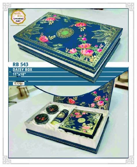 Corporate Gifts - Elegant corporate gift box with logo Service Provider ...