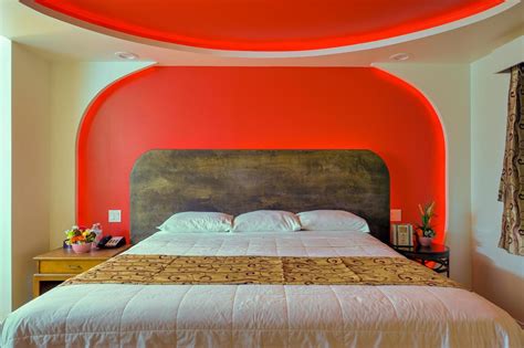 Romantic Inn & Suites - Photos