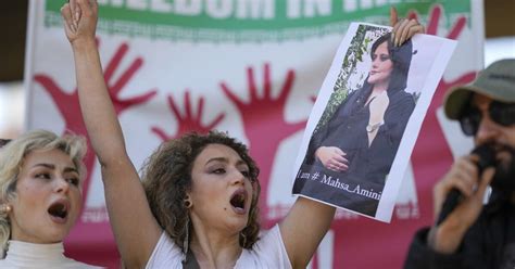 Iran Is Cut Off From Internet as Protests Calling for Regime Change Intensify