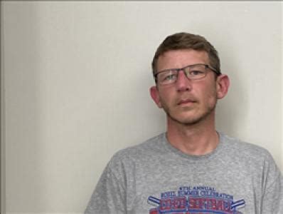 Tracy Ruder, a registered in hays, ks 67601 at Offender Radar