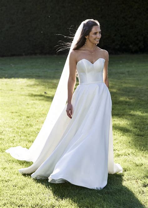 Robert Bullock Wedding Dress Save 40% - Stillwhite
