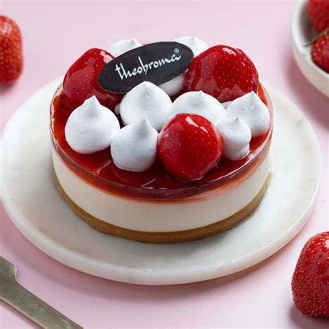 Order Strawberry Bento Cheesecake (320g) at Best Prices in India ...