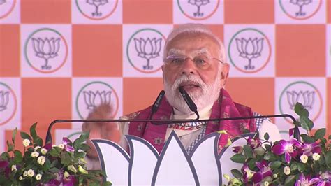 'They’ll tear each other’s hair out': PM Modi claims feud brewing ...