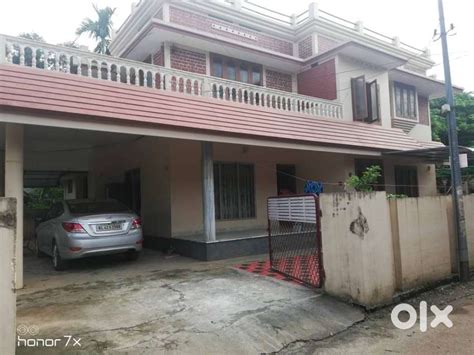 Women's Room Sharing - Aluva, Thottakattukara - PG & Guest Houses ...