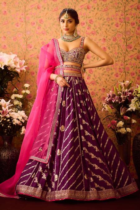 Shyam Narayan Prasad | Designer Sarees, Lehengas, Kurta Sets | Aza Fashions