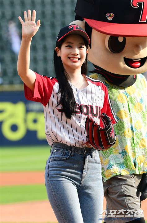 Dahyun - LG Twins Baseball Game - Twice (JYP Ent) Photo (44562284 ...