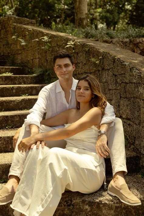 francesca & kris engagement shoot - natalie rey photography | Couple photoshoot poses ...