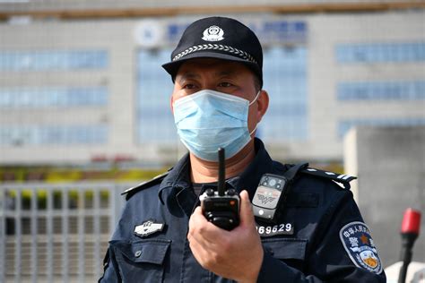 防控疫情 驻守在深圳市第三人民医院里的公安安保人_读特新闻客户端