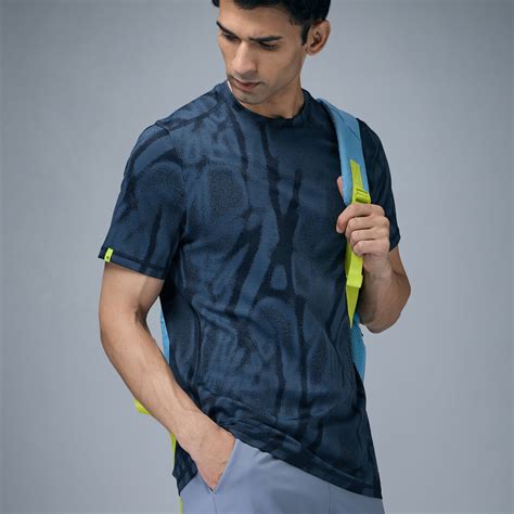 Men Jacquard Slim Fit Crew Neck T-shirt with DOUBLE COOL