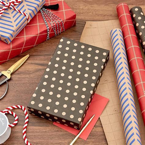 Buy Hallmark Recyclable Wrapping Paper with Cutlines on Reverse (3 ...