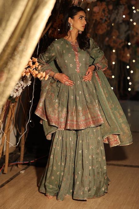 Buy Green Vegan Silk Woven Floral Motifs Round Esmeray Peplum Kurta ...