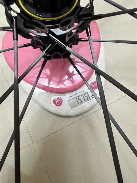 KREX CD2 入門碳纖維輻條輪組開箱 - Mobile01