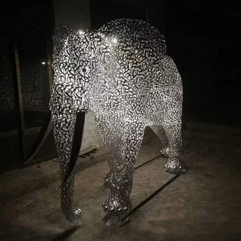 不锈钢雕塑大象 – 北京博仟雕塑公司