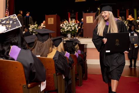 Brenau graduates more than 370 for fall semester