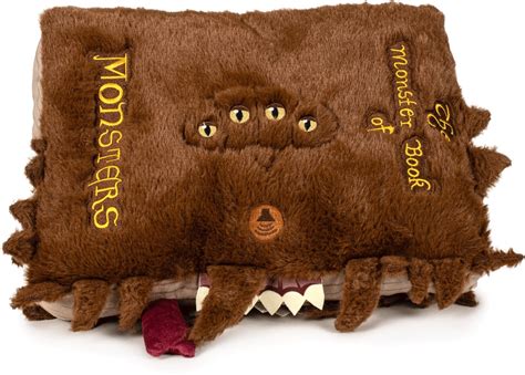 Harry Potter The Monster Book Of Monsters -interaktiivinen pehmolelu ...