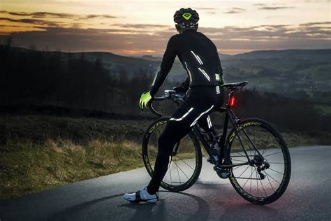 Winter Cycling 的图像结果