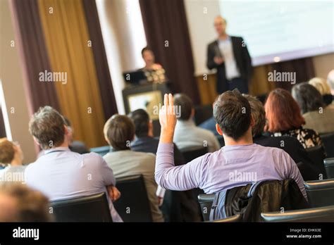 Conference 的图像结果