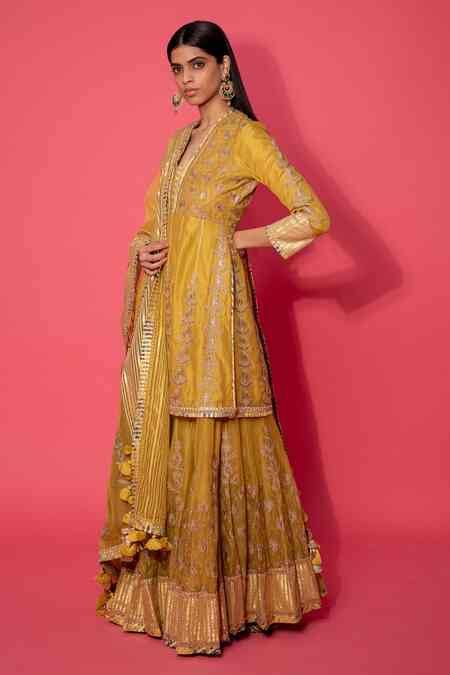 Simar Dugal | Designer Sarees, Lehengas, Kurta Sets | Aza Fashions