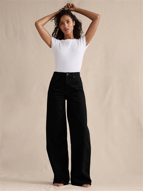The Icon Classic Wide-Leg Jean | Banana Republic