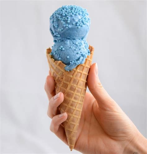 GNT Group unveils spirulina food coloring that delivers 'naturally ...