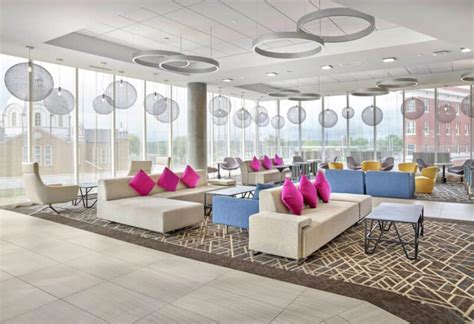 Book a Hotel in Edmonton, get rewarded | Edmonton's Best Hotels